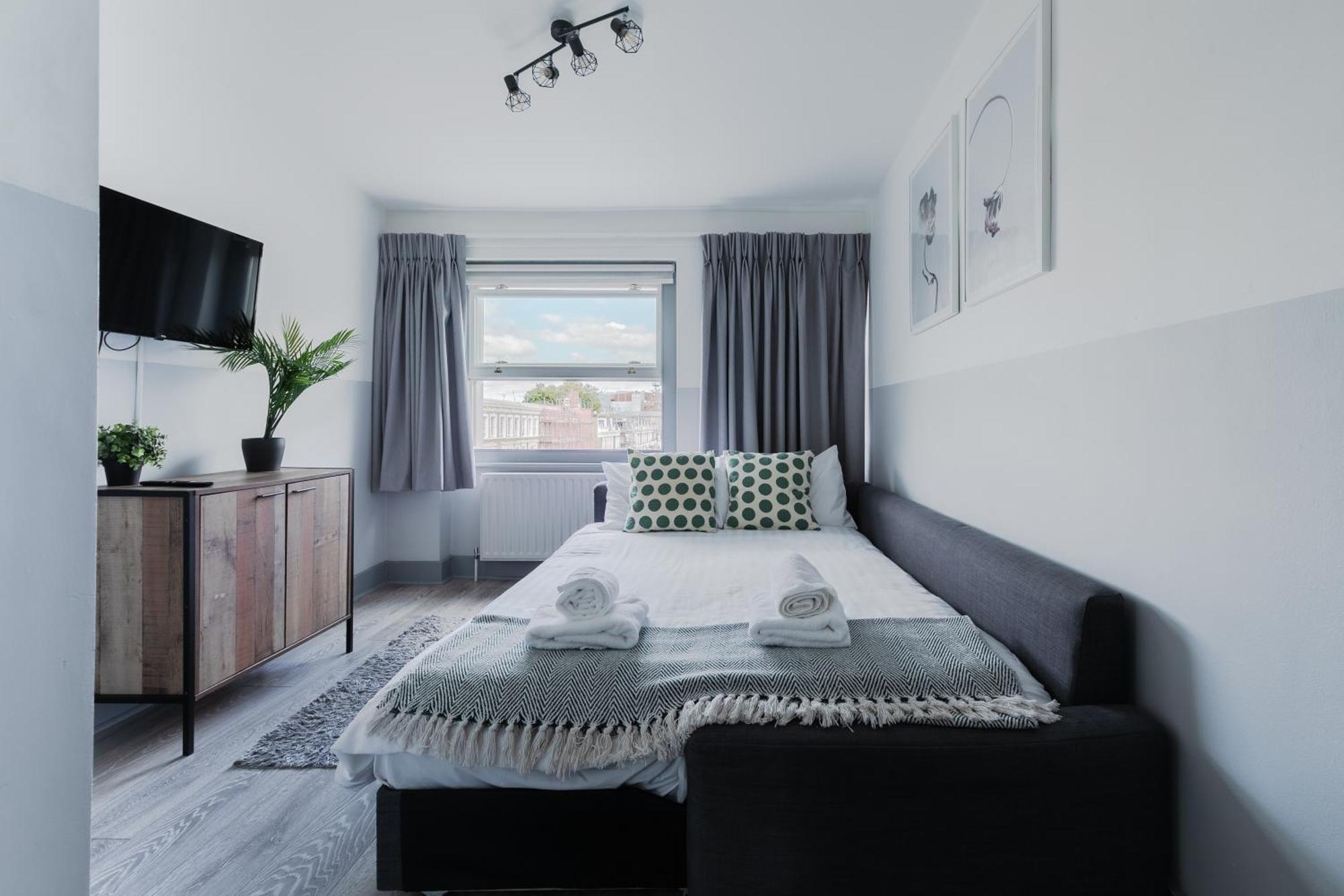 Modern Kensington Apartments London Exterior photo