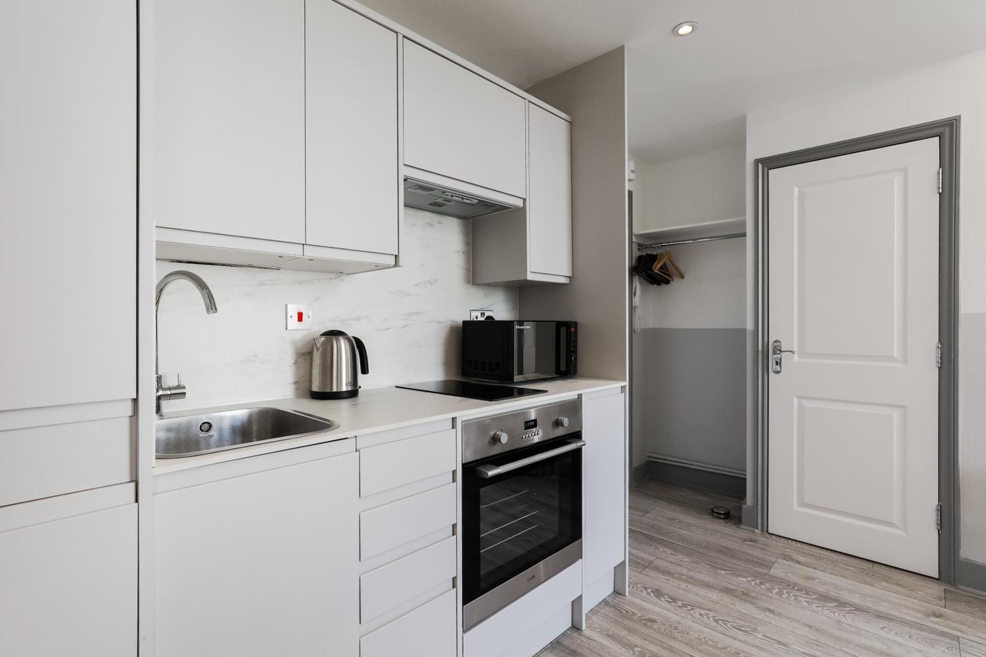Modern Kensington Apartments London Exterior photo