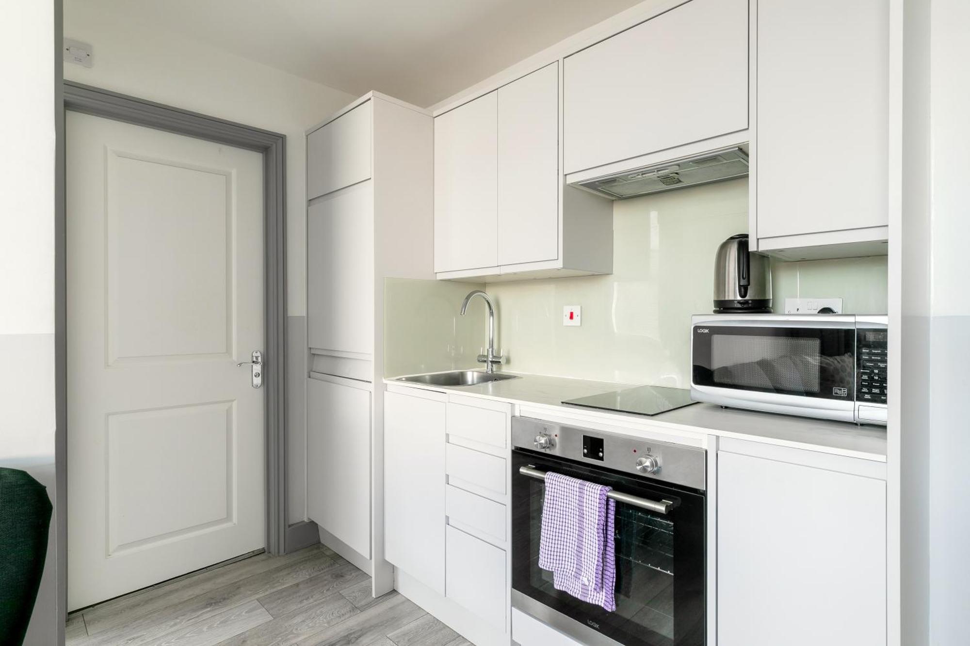 Modern Kensington Apartments London Exterior photo