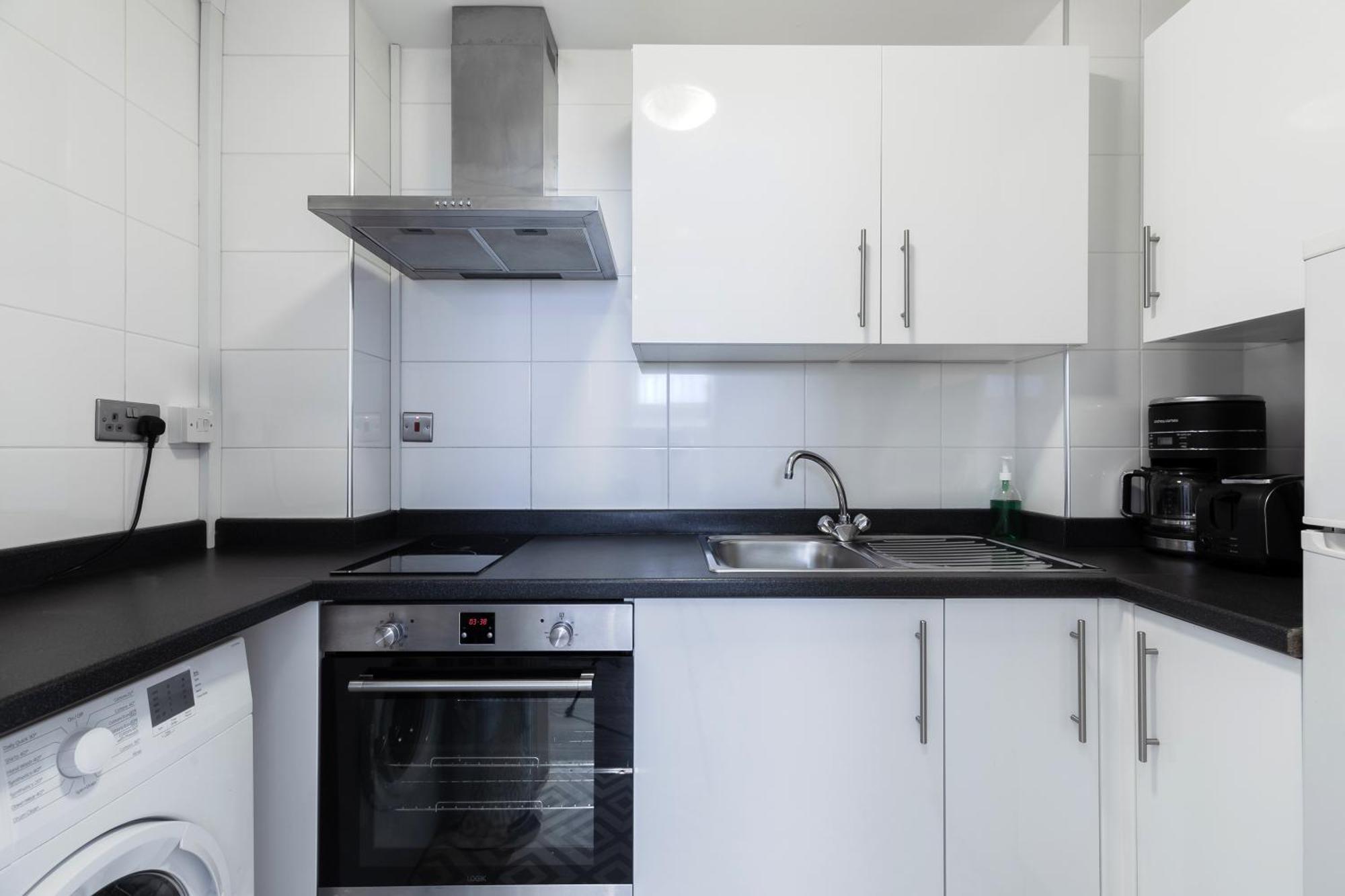 Modern Kensington Apartments London Exterior photo