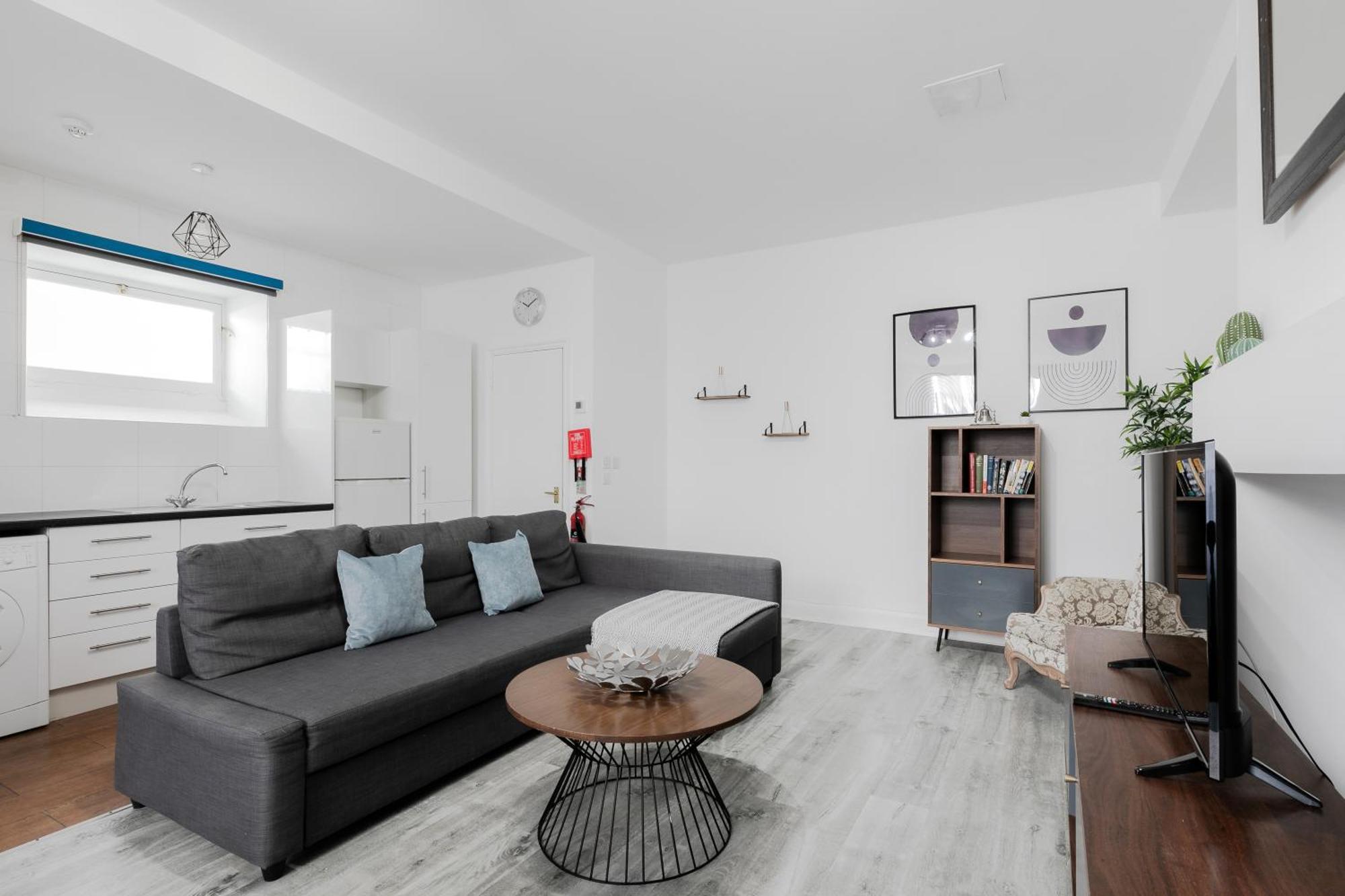 Modern Kensington Apartments London Exterior photo